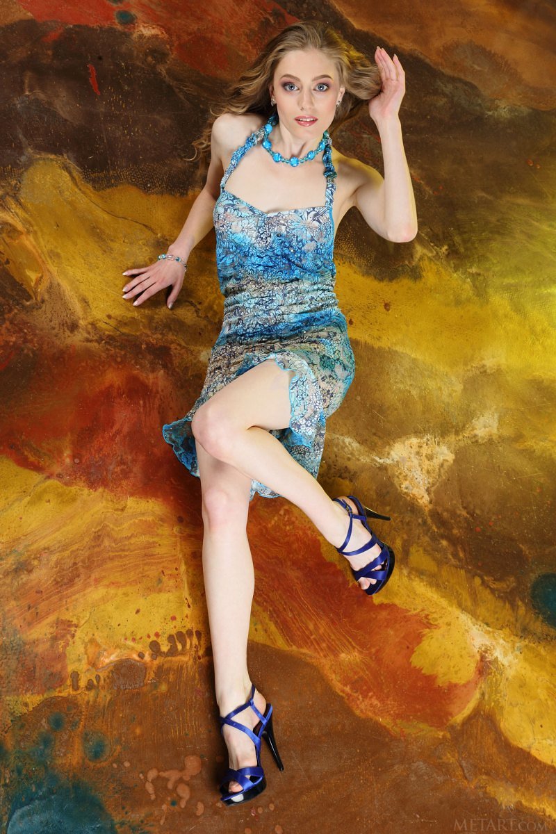 Мазелина, 22 года, 2 размер груди